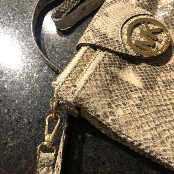 Michael Kors Snake Skin Bag - Picture 2 of 6